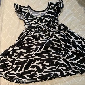 Dot dot smile cool material dress